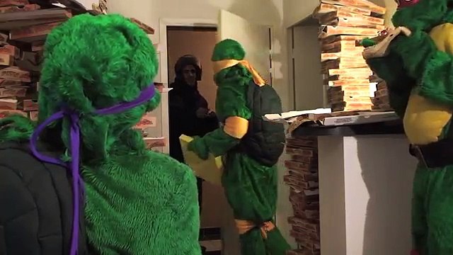 Pizza (Rémi GAILLARD) BY place 2 Hina khan