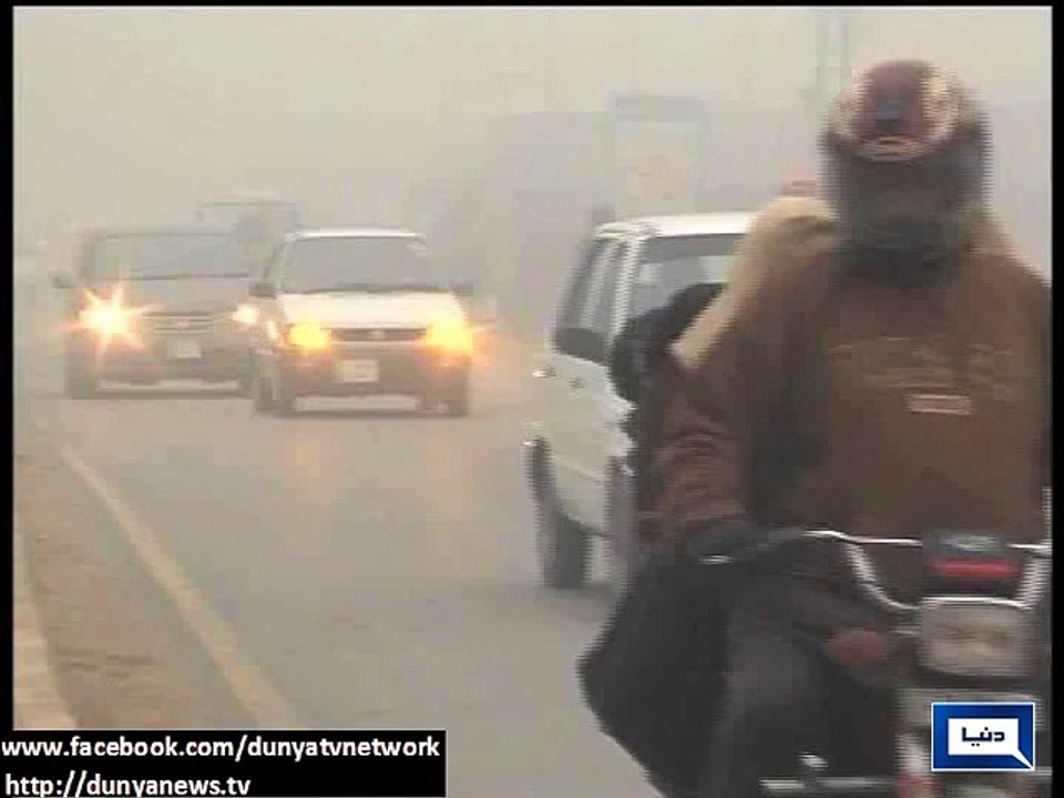Dunya news- Dense fog blankets several cities o...
