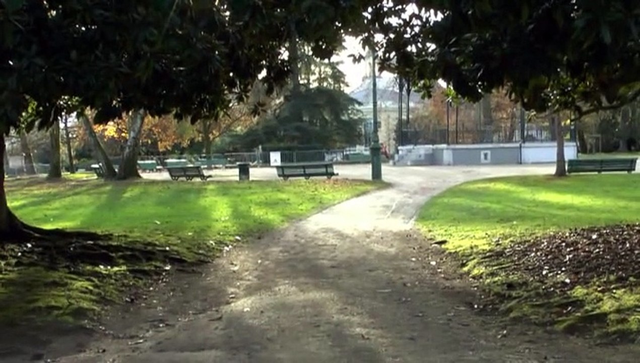 MICHOU64 JENNY W-D.D. PRÉSENT - 12 DÉCEMBRE 2014 - NOËL ANGLAIS - CRÉPUSCULE DEPUIS LE BOULEVARD DES PYRÉNÉES..