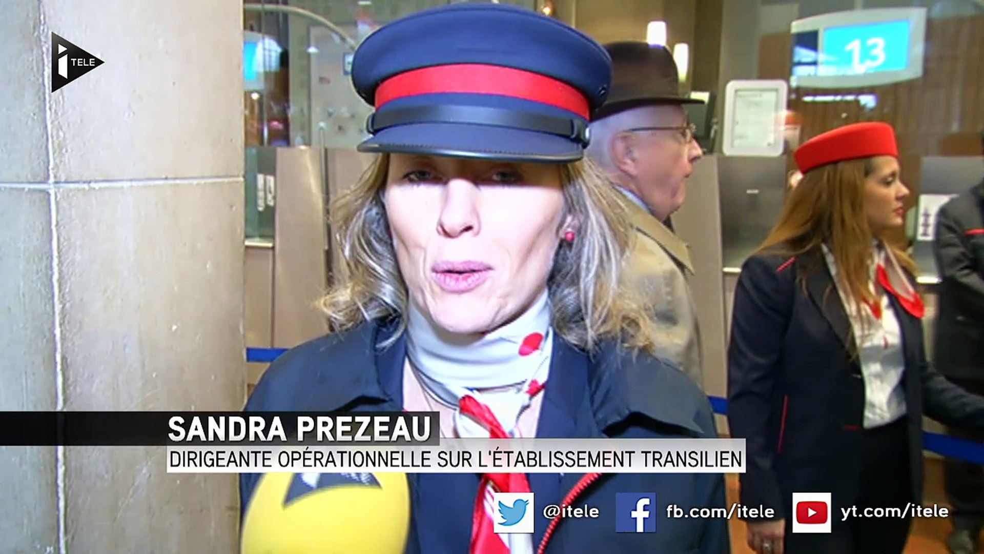 Les agents SNCF ont de nouvelles tenues - Vidéo Dailymotion
