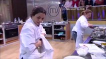 Hilarious TV moment during MasterChef junior : dad opens jar for his daughter