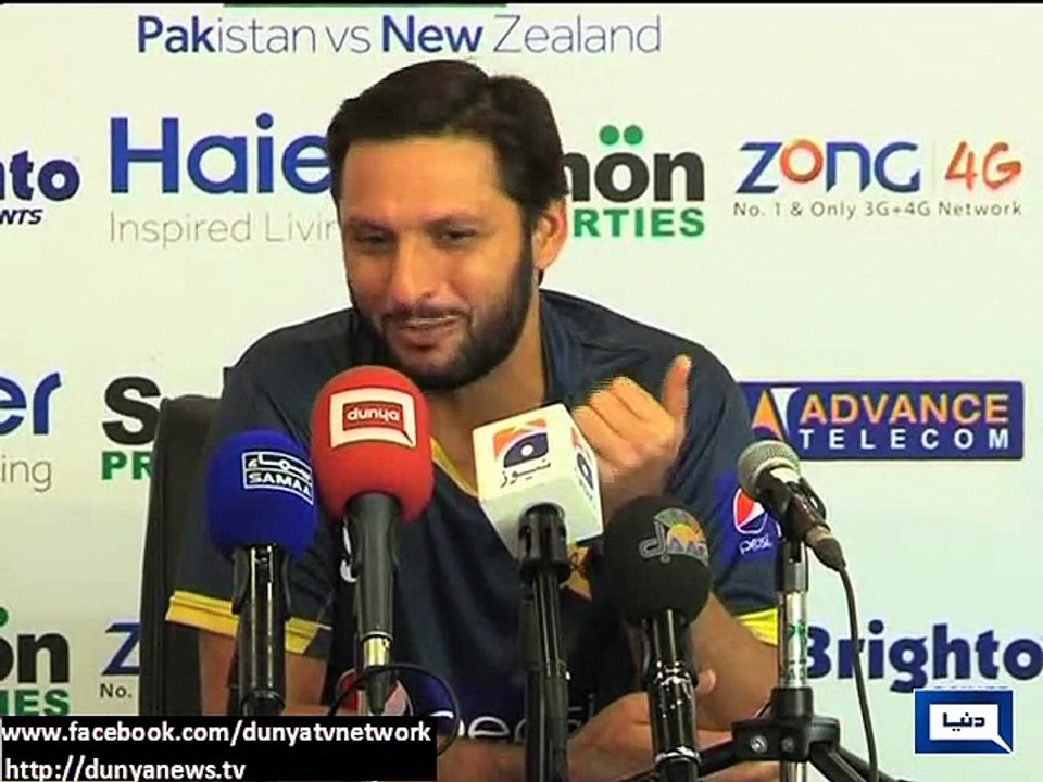 Watch to find out why Afridi wears Ear plug while Batting