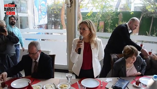 CHP Manisa Milletvekili Aday Adayı Hayriye Hacet Akhisar Basın Mensupları ile Buluştu