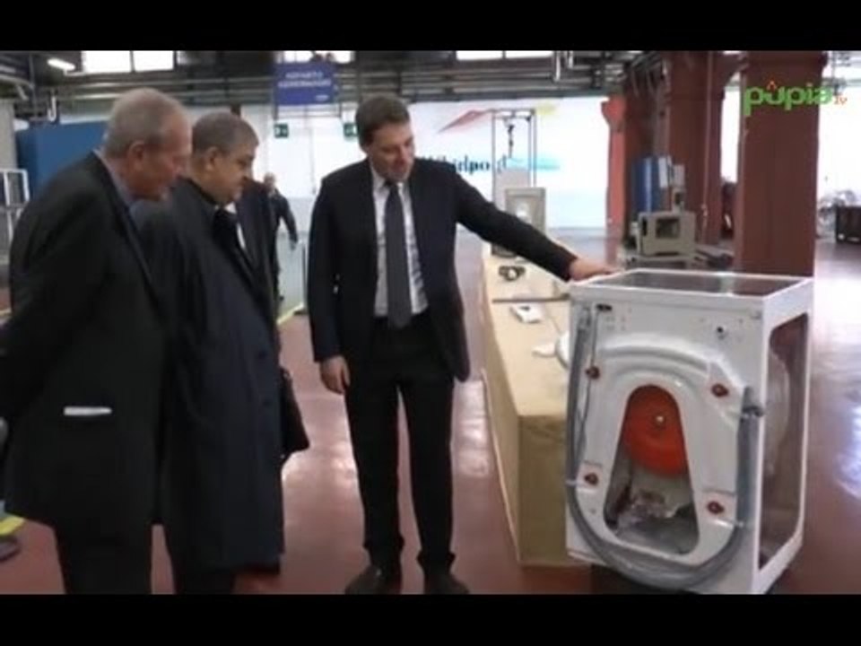 Napoli - Il cardinale Sepe incontra gli operai della Whirlpool (18.12.14)