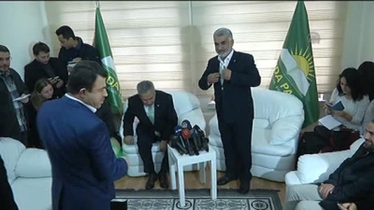 Arınç, Hür Dava Partisini Ziyaret Etti