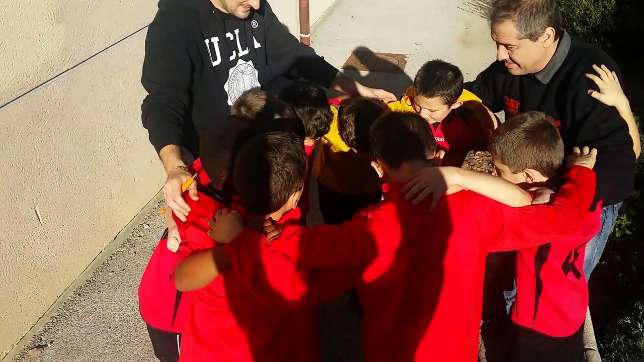 CRI DE JOIE DES DEBUTANTS