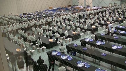 2014.12.14_三重１区開票所◯_テラック１２台＋CRS-VA[x2]（左側）