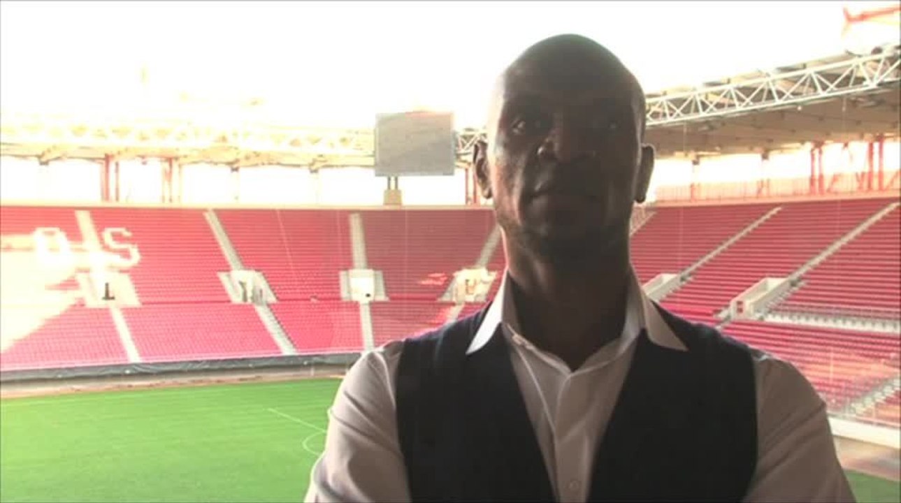 Document RMC Sport / Abidal : "La suite de ma carrière se jouera entre le Barça, l'Olympiakos, et l'UEFA" 19/12