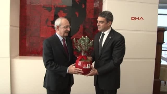 Sosyalist Enternasyonal Başkan Yardımcısı Seçilen Umut Oran, Kılıçdaroğlu'nu Ziyaret Etti