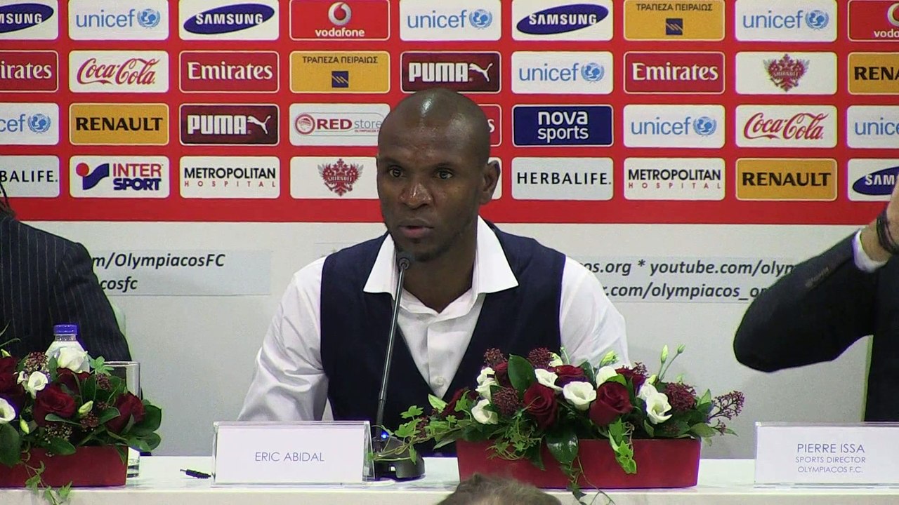 Abidal retraité : "le football a été une manière d'oublier la maladie"