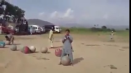 واہ بچے کی جان چیک کرو ۔ جیو جوان ,,,!!