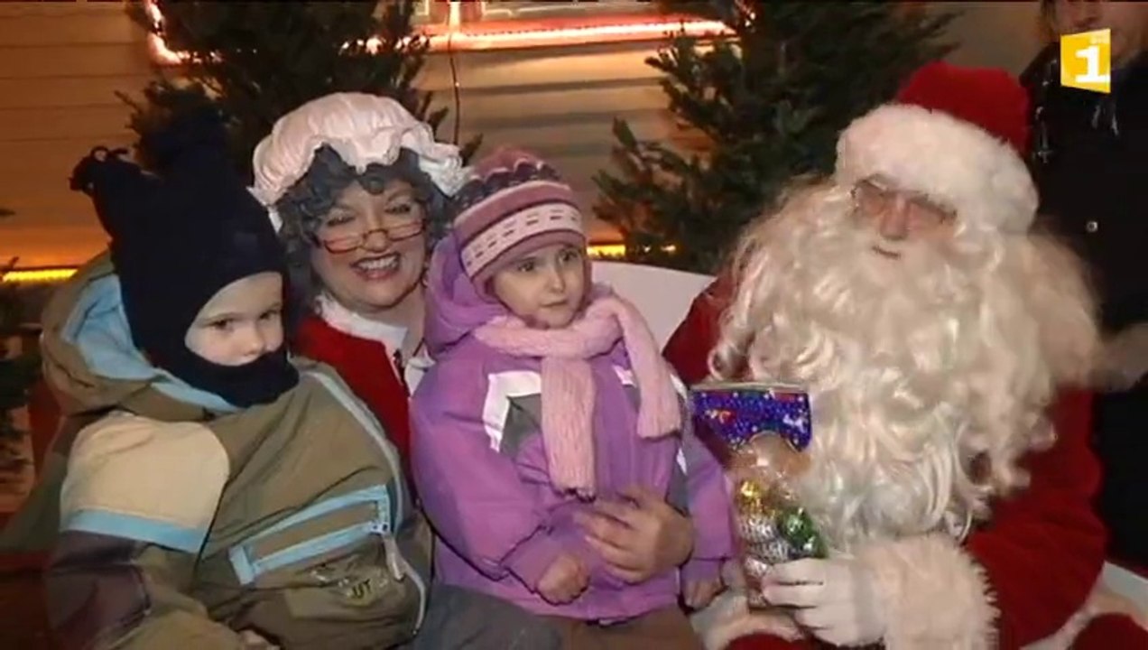 Archives de Noël : le défilé du Père Noël en 2009