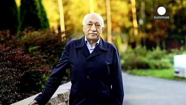 النيابة التركية تصدر مذكرة جلب بحق الامام فتح الله غولن
