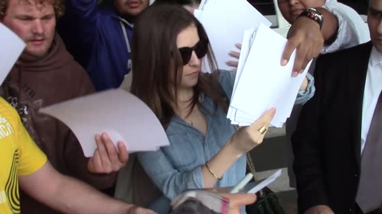 Anna Kendrick Patiently Signs Autographs For All Her Fans