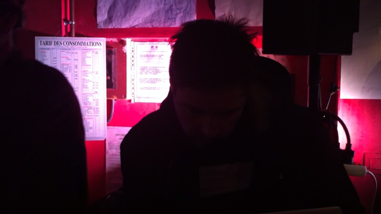 Électro Léo investit Alençon