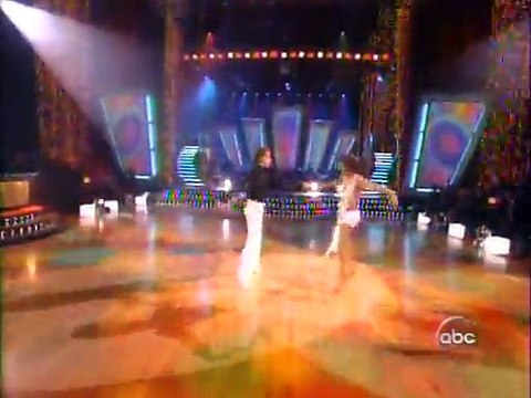 Lisa Rinna & Louis van Amstel - Cha-Cha-Cha