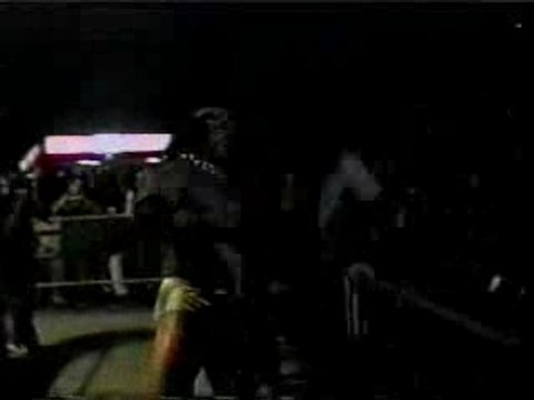 Christmas Chaos - Kane vs. Leviathan