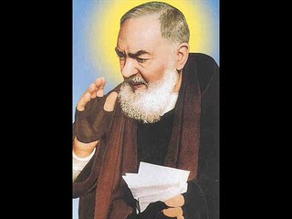 Falsedades contra el Padre Pío