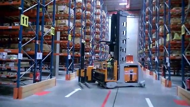 la plate-forme logistique de maintenance pour les centrales nucleaires d'EDF installée à Velaines dans la Meuse (3)