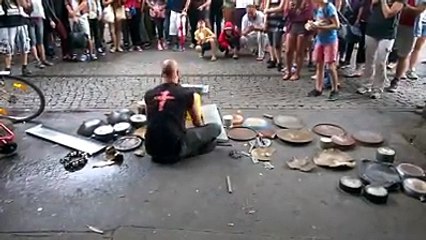 Analogue Techno - Amazing Street Talent