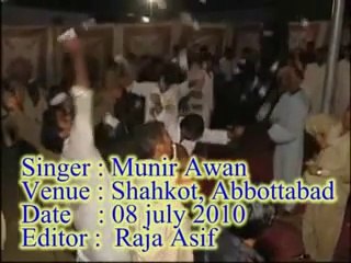 Hindko Song Chitte Channe di Chandni Live by Munir Awan