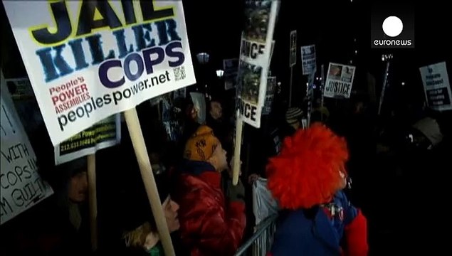 Протести в Нью-Йорку: на підтримку поліції і проти неї