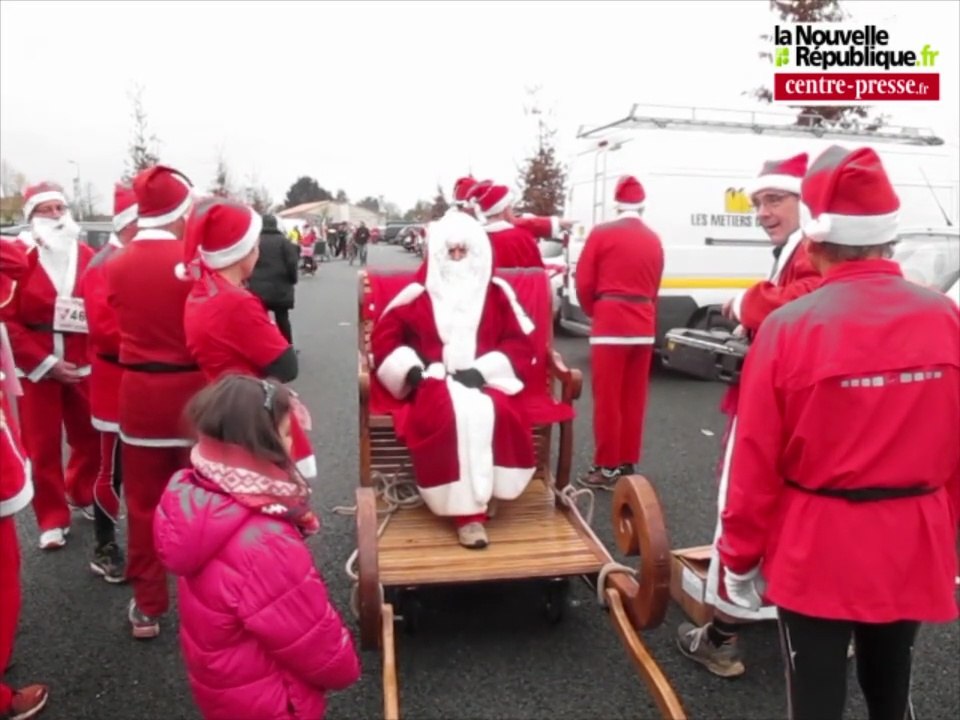 VIDEO.Saint-Benoît : Un millier de Pères Noël dans la course