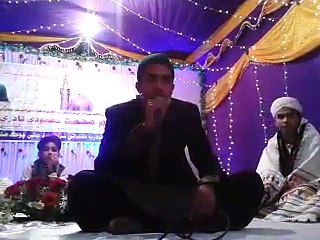 mjhe bhi madinay bula mere mola