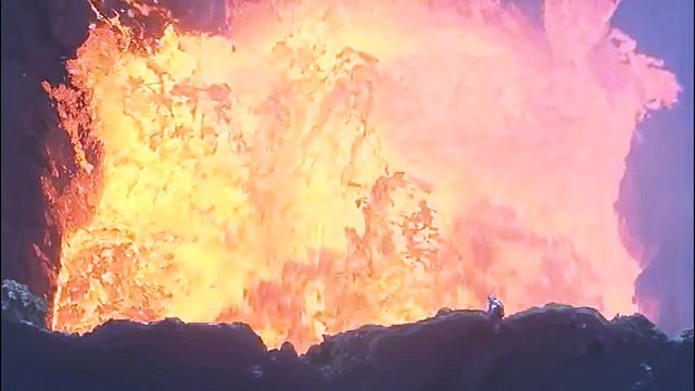 Yanardağ Patlaması - Volkanlar - Akışkan Lavlar - Volkanik Dağlar HD