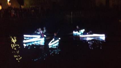 Arrivée du Père Noël en traîneau radeau