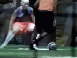 Nike Commercial ¤ 24 Football Stars ¤ "The Cage" ¤ NonHD 360p by ComercialS™