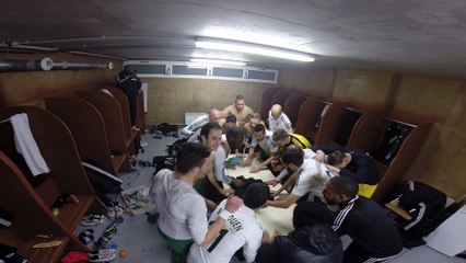 La joie du Red Star dans le vestiaire à Istres (0-5)