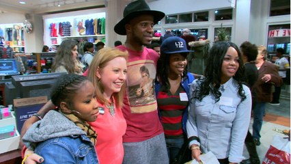 Steelers give back during the holidays