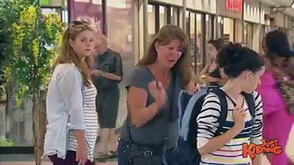 Extra Hand Funny Prank - Hilarious One