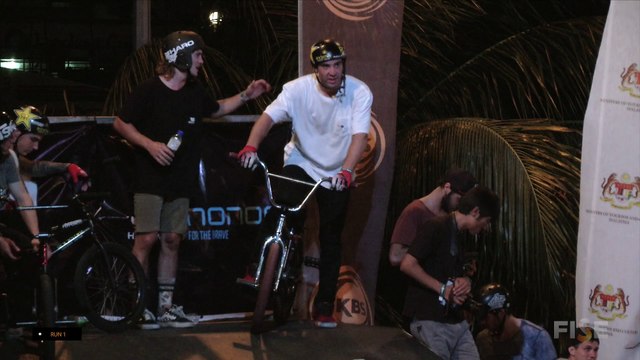 Maxime Charveron - 3rd Semi-Final BMX Park Pro - FISE World Malaysia 2014