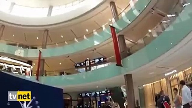 اس انگریز بچی کے اذان کی آواز پر خوبصورت ردعمل نے انٹرنیٹ پر دھوم