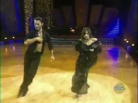Kelly Monaco & Alec Mazo - Paso Doble