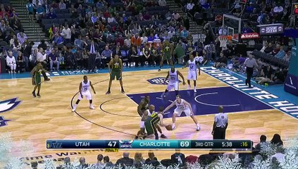 Rudy Gobert repousse tout sur son chemin pour faire plier le cercle