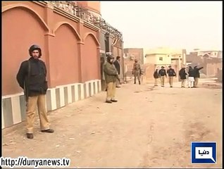 Dunya news - Peshawar: Police arrest 90 suspicious people in 'home to home' search