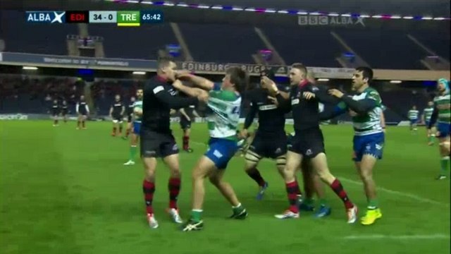 Une bagarre générale dégénère en Pro 12