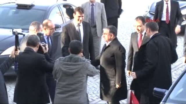 İzmir Bakan Yılmaz'dan Uzun Menzilli Füze Açıklaması