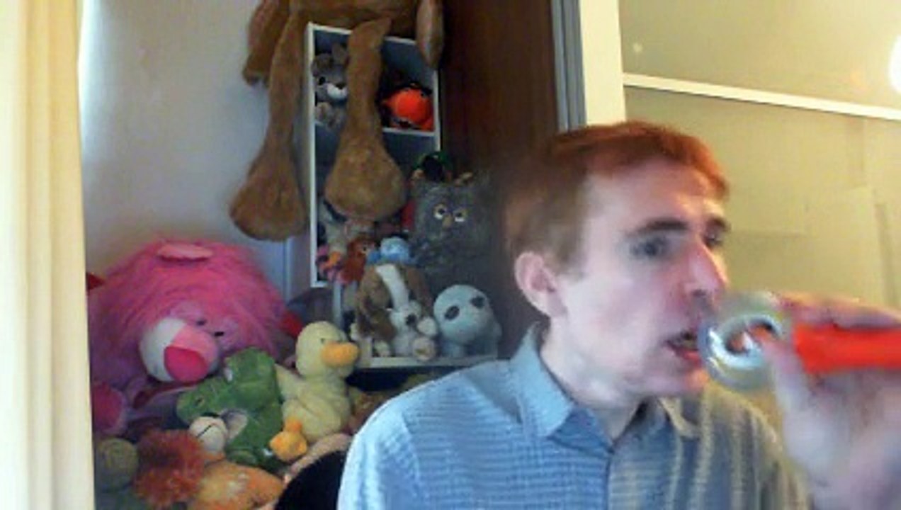 Wiwi égratigne "love will come through" de Travis