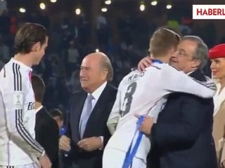 Cristiano Ronaldo, Michel Platini'nin Elini Sıkmadı
