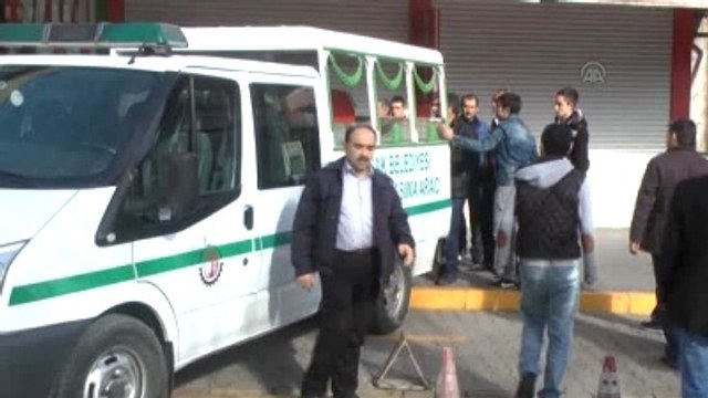 Arkadaşı Tarafından Öldürülen Liselinin Cenaze Töreni