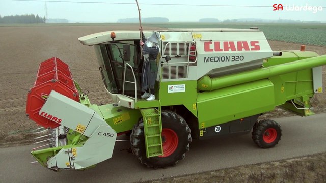 Farmers epic Hobbit Fellowship parody : You Shall not Pass