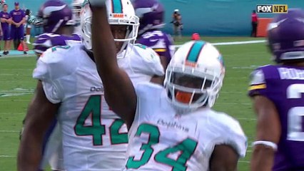Tannehill hits Damien Williams for a 3-yard TD