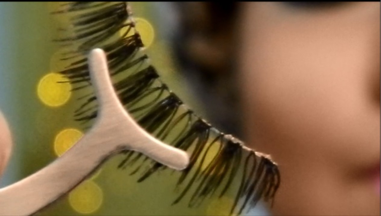 How To Apply Eyelashes Quickly