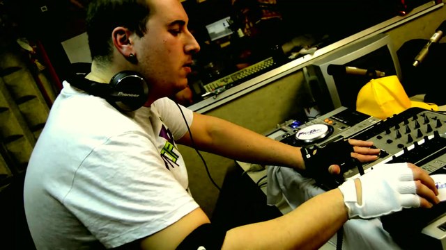 !!! SUNDAYS AT DANZARORIA ¡¡¡ Tributo por Proa Deejay en - Radio Barberà 98.1 FM