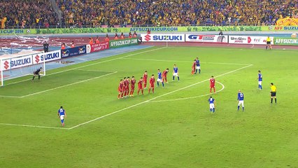 Suzuki Cup - Le magnifique coup franc de Rahim