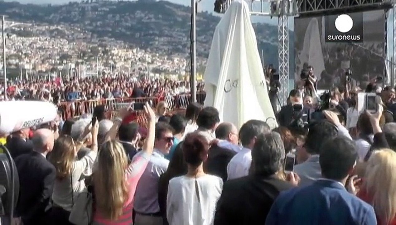 Cristiano Ronaldo'nun heykeli dikildi